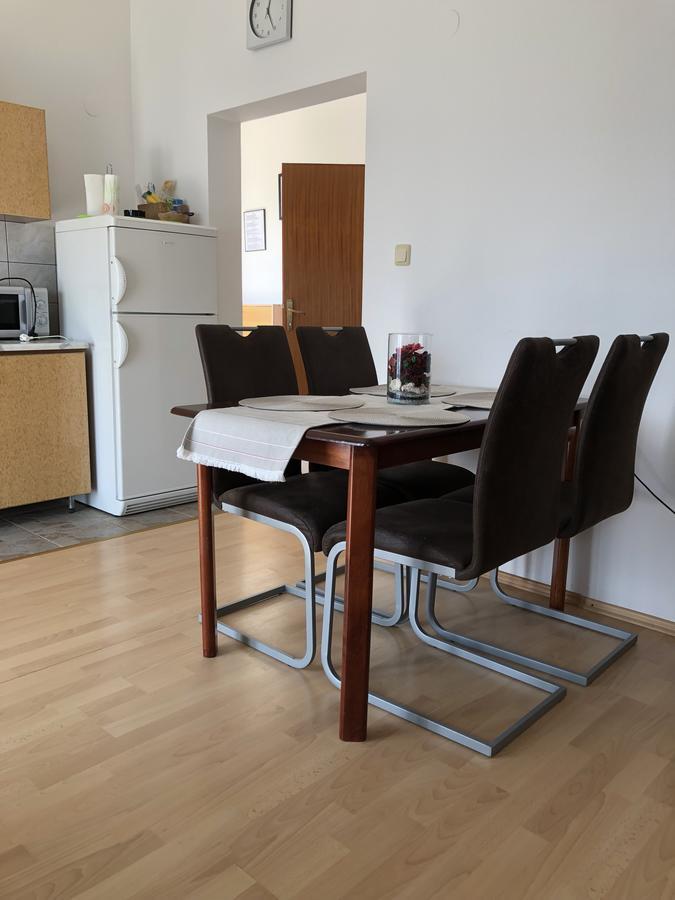 Apartmani Zvijezda Рогозница Экстерьер фото